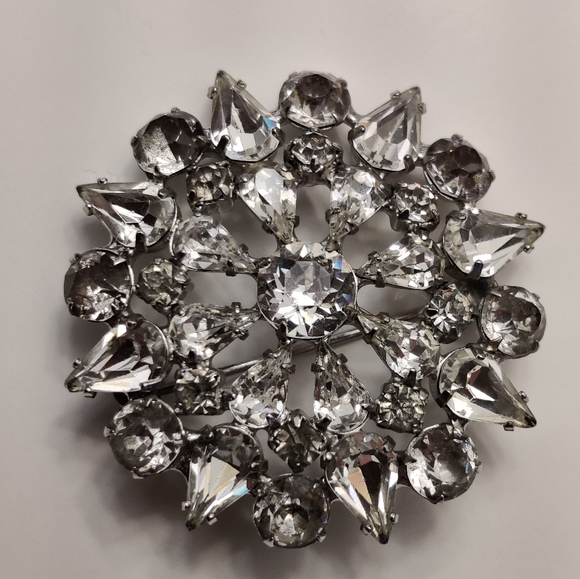 Vintage Joseph Wiener Crystal Brooch - Picture 3 of 12